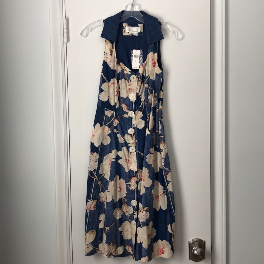 Collared floral dress with pockets